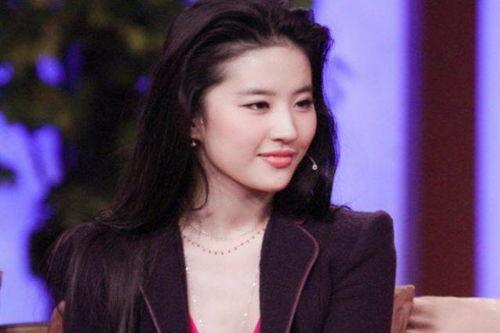 明星刘亦菲,从仙气女神到影视界璀璨明珠的蜕变之路
