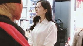 杨幂代言广告花絮,幕后精彩瞬间大揭秘